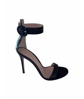 GIANVITO ROSSI Босоножки