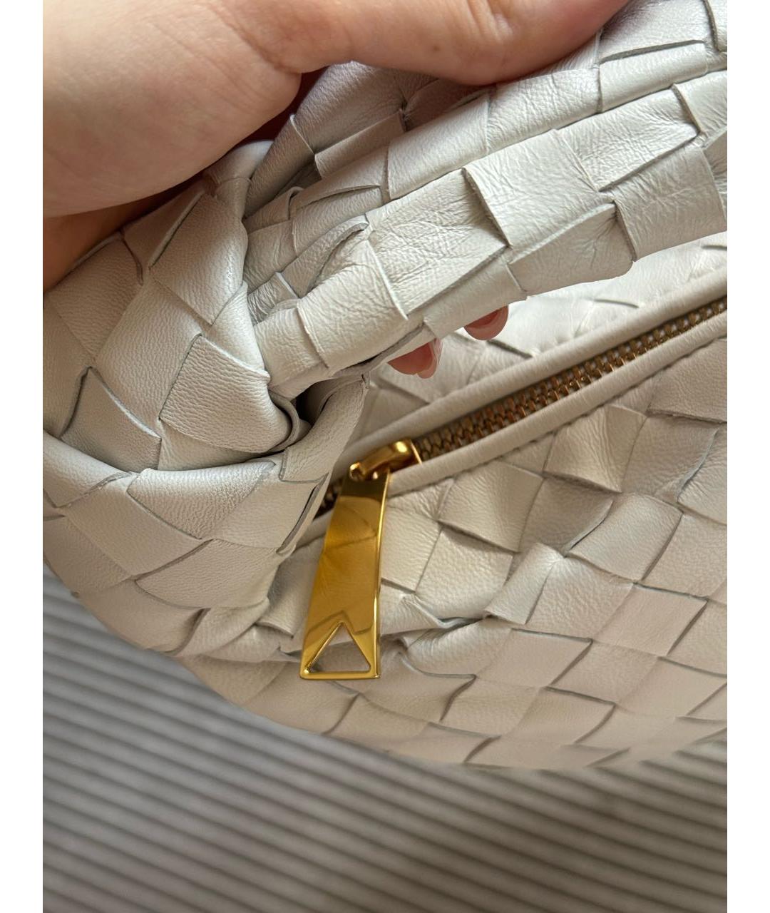 BOTTEGA VENETA Белая кожаная сумка с короткими ручками, фото 4