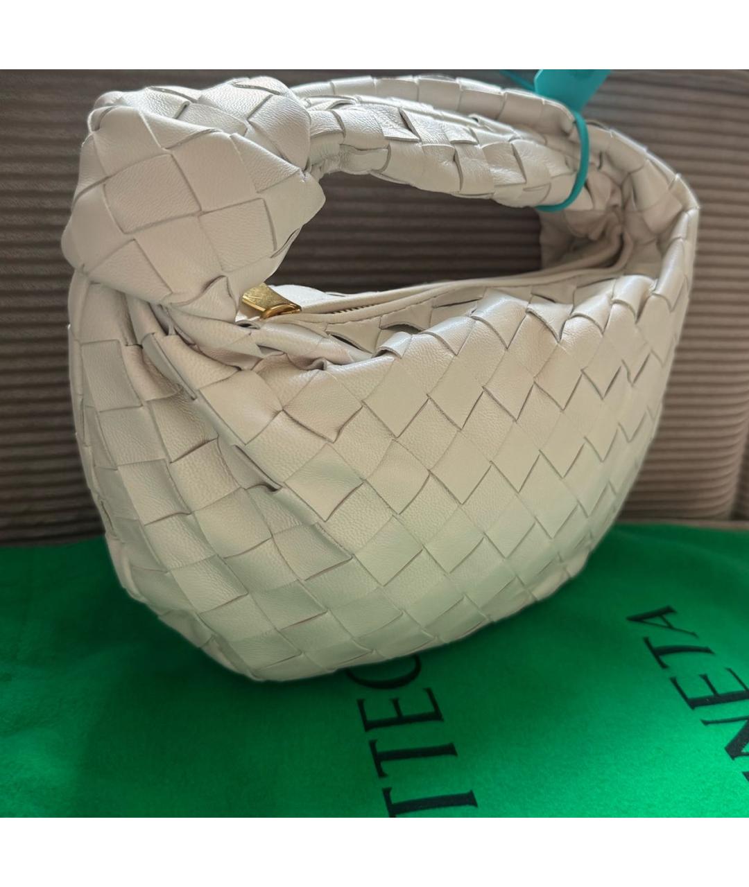 BOTTEGA VENETA Белая кожаная сумка с короткими ручками, фото 2
