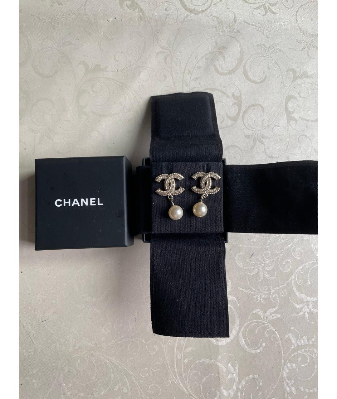 CHANEL Бежевые серьги, фото 2