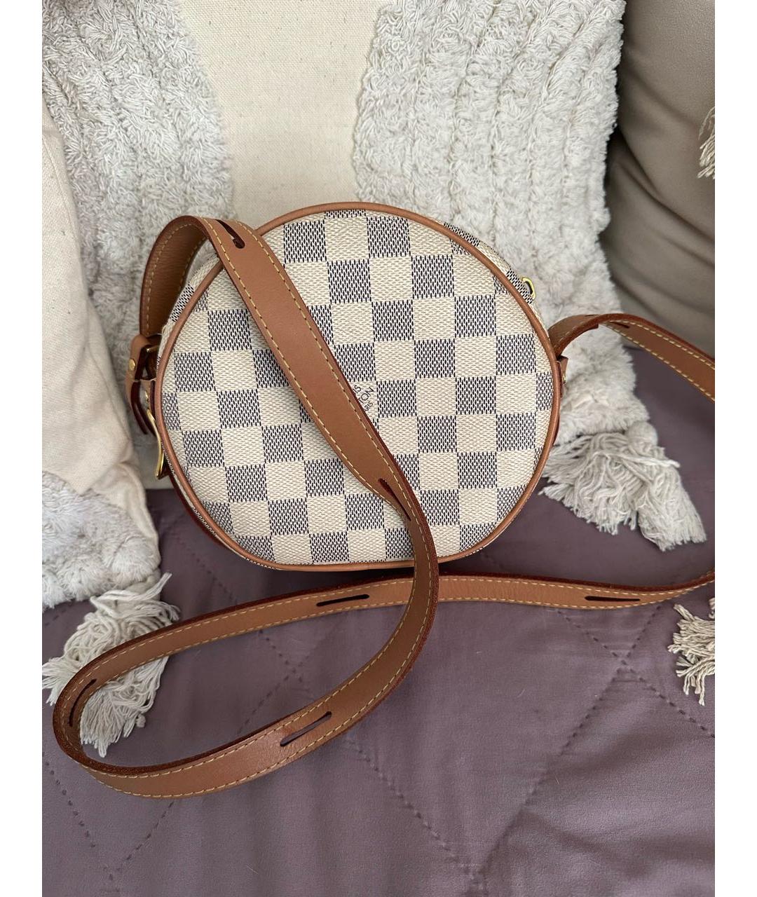 LOUIS VUITTON Белая сумка через плечо, фото 2