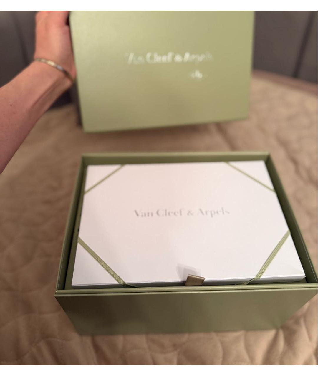 VAN CLEEF & ARPELS Бежевый браслет из желтого золота, фото 2