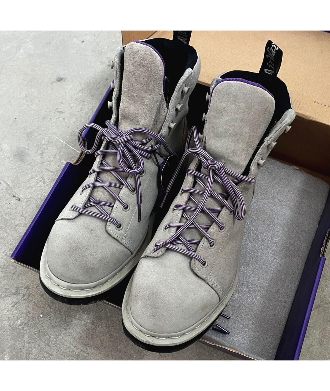 DR. MARTENS Антрацитовые замшевые ботинки, фото 2