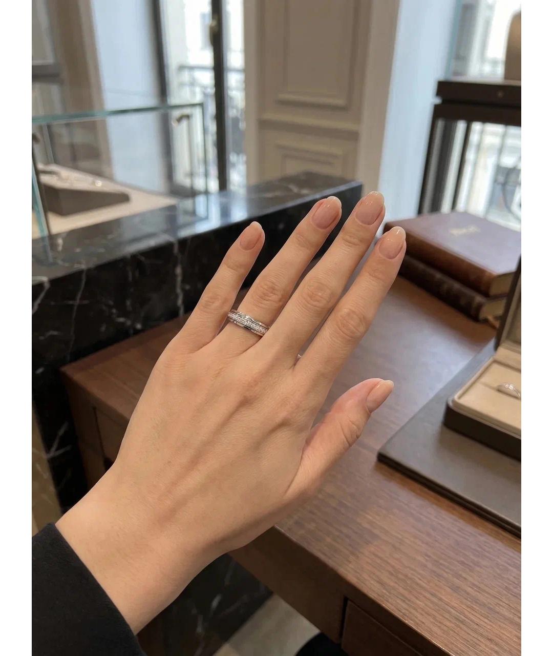 PIAGET Золотое кольцо из белого золота, фото 2