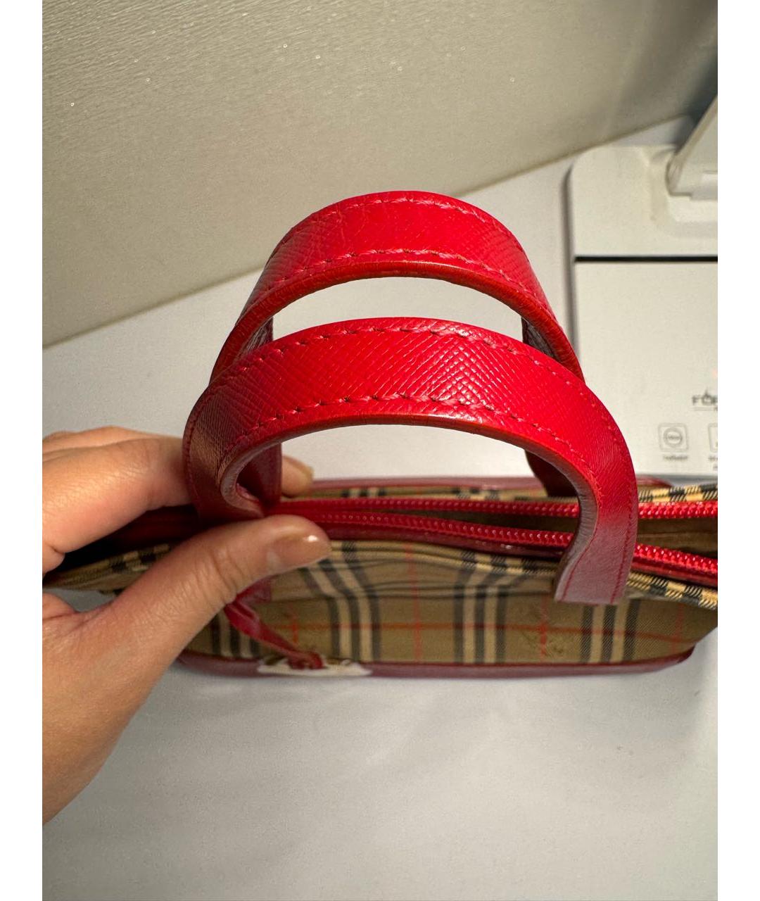 BURBERRY Красная сумка с короткими ручками, фото 6