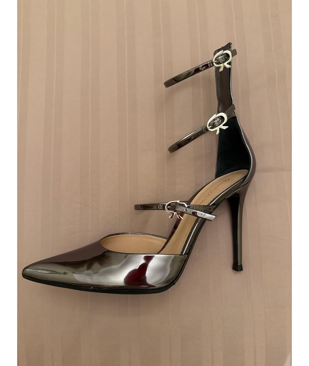 GIANVITO ROSSI Серебряные туфли из лакированной кожи, фото 6