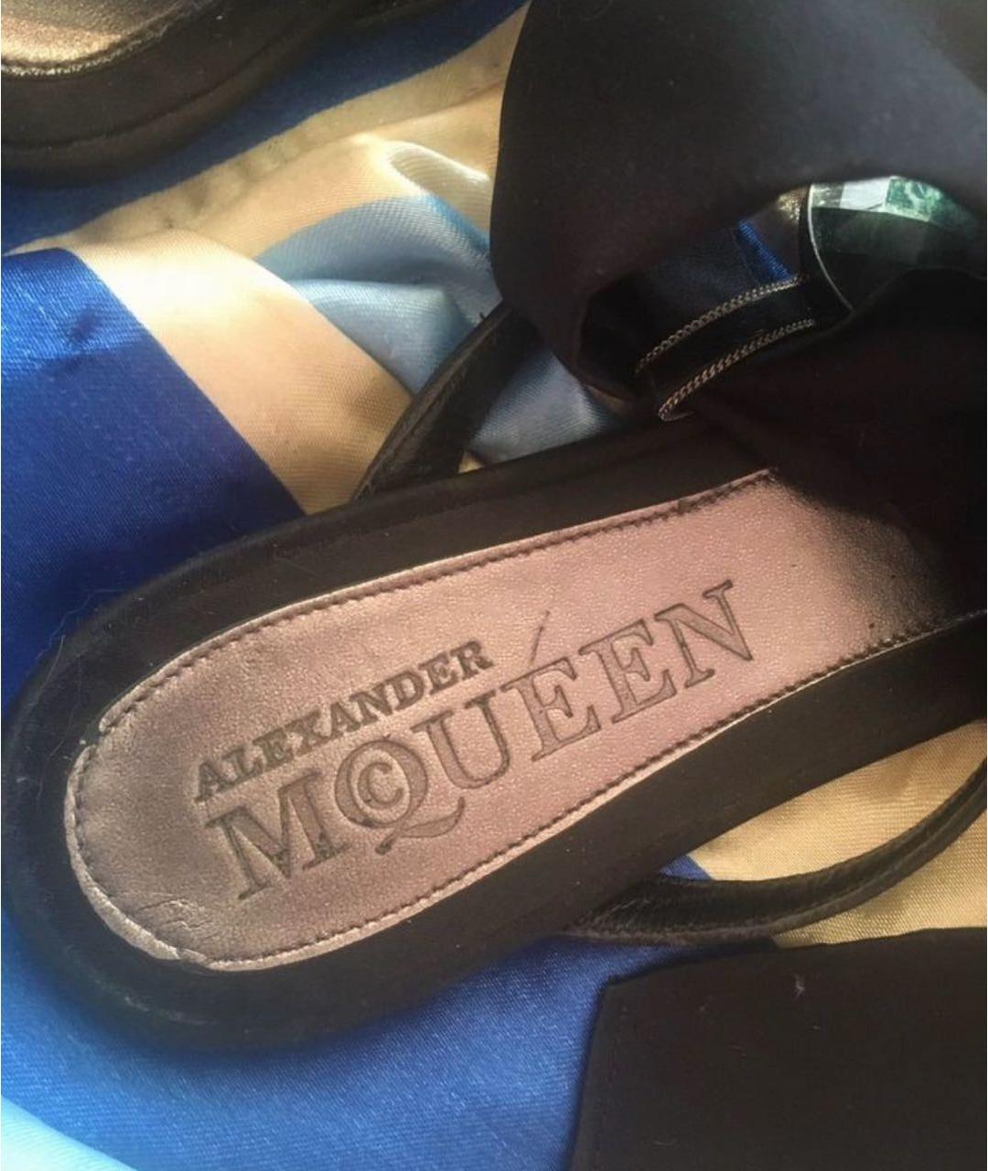 ALEXANDER MCQUEEN Черные замшевые босоножки, фото 3