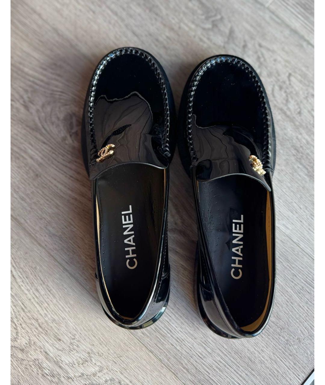 CHANEL Черные лоферы из лакированной кожи, фото 5