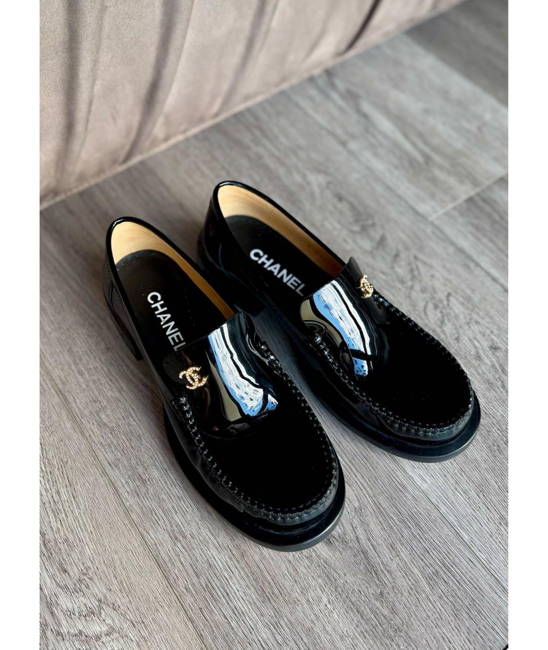 CHANEL Черные лоферы из лакированной кожи, фото 8