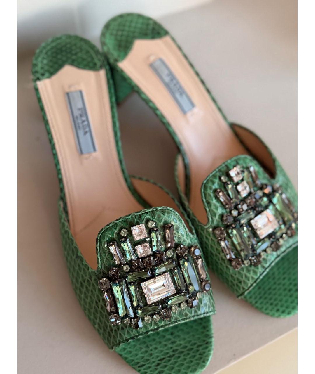 PRADA Зеленые мюли из экзотической кожи, фото 3