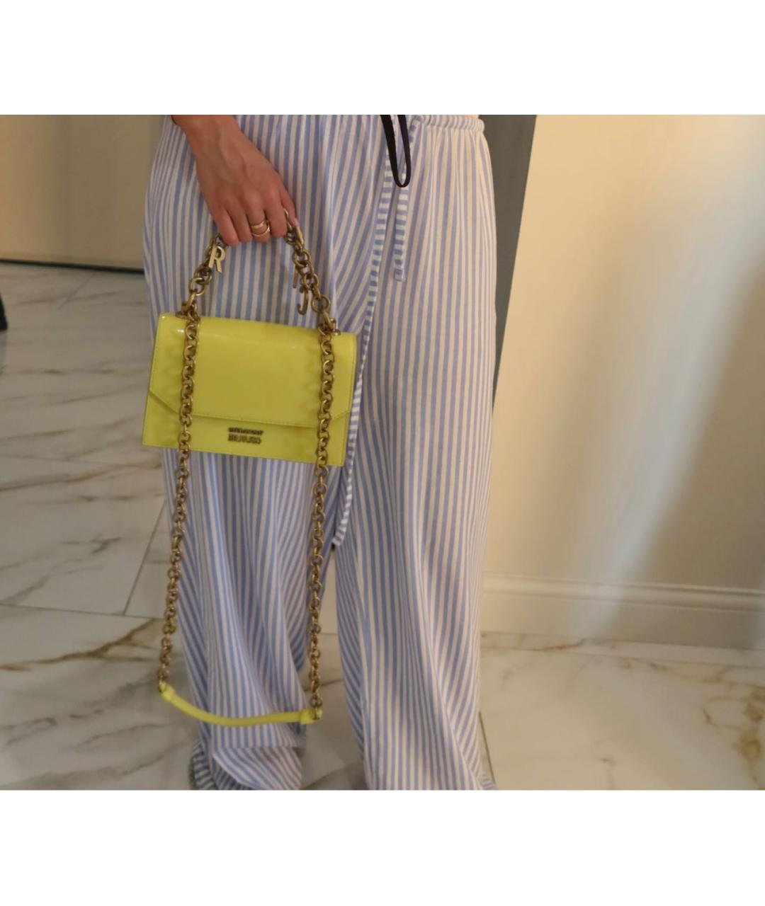 VERSACE JEANS COUTURE Желтая сумка через плечо из лакированной кожи, фото 4