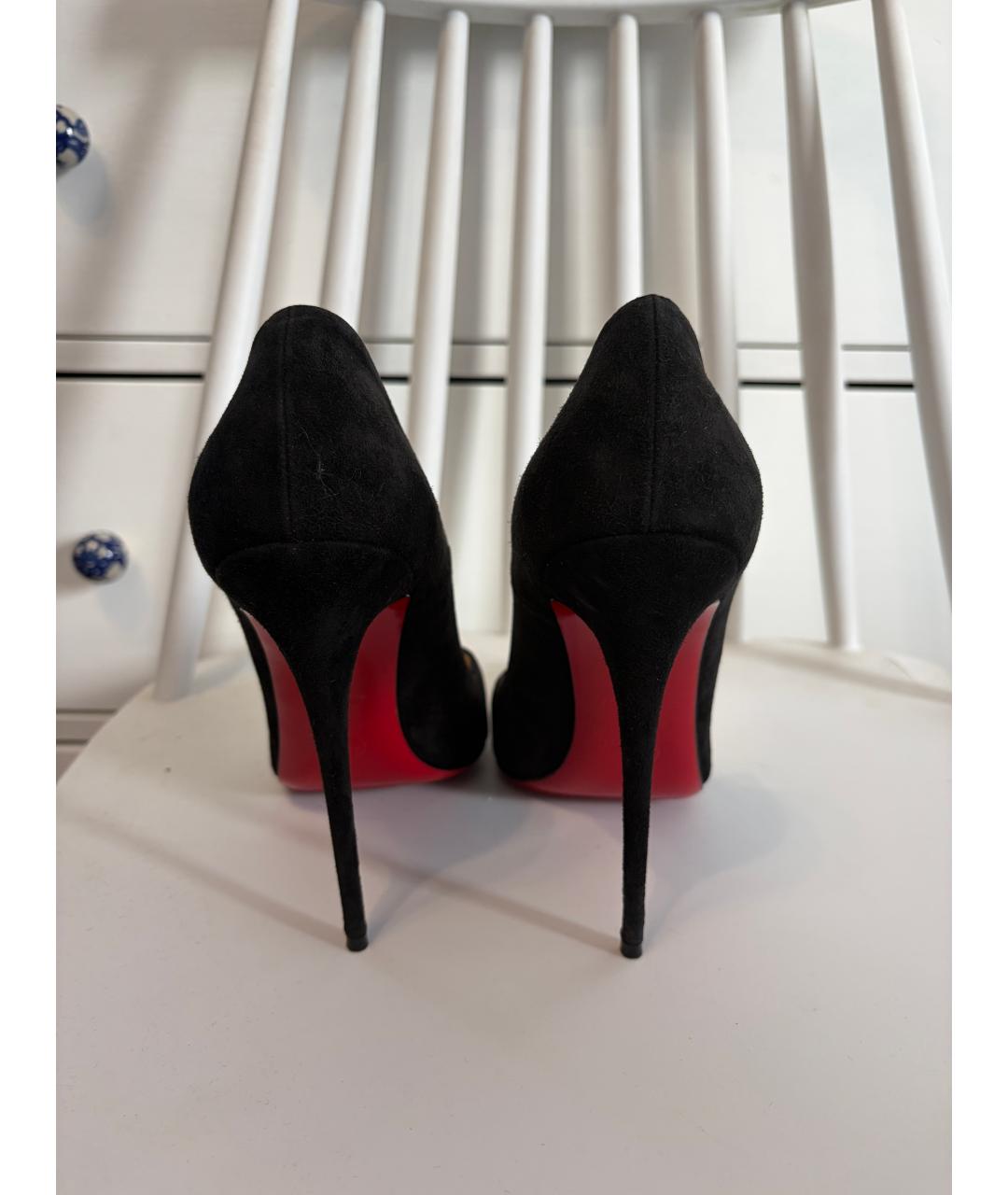 CHRISTIAN LOUBOUTIN Черные замшевые туфли, фото 6