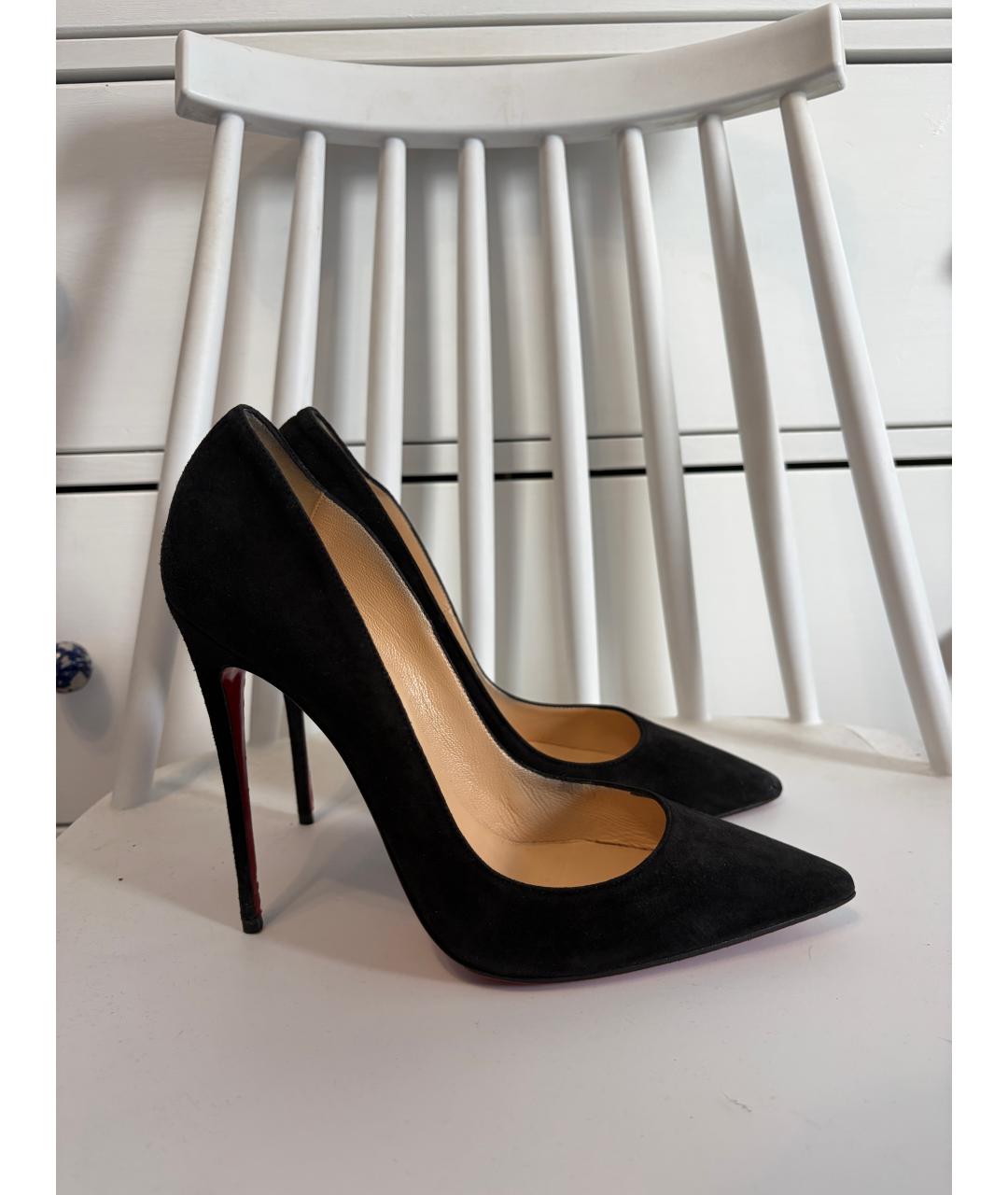 CHRISTIAN LOUBOUTIN Черные замшевые туфли, фото 2