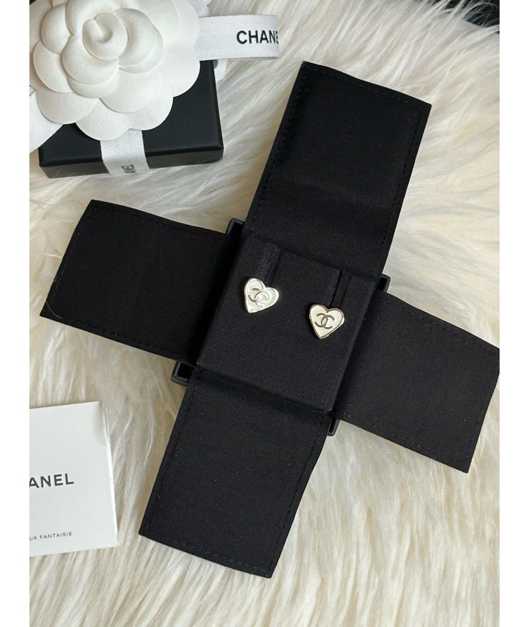 CHANEL Белые серьги, фото 2