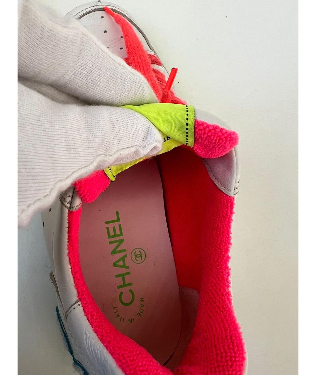 CHANEL Белые кожаные кеды, фото 2