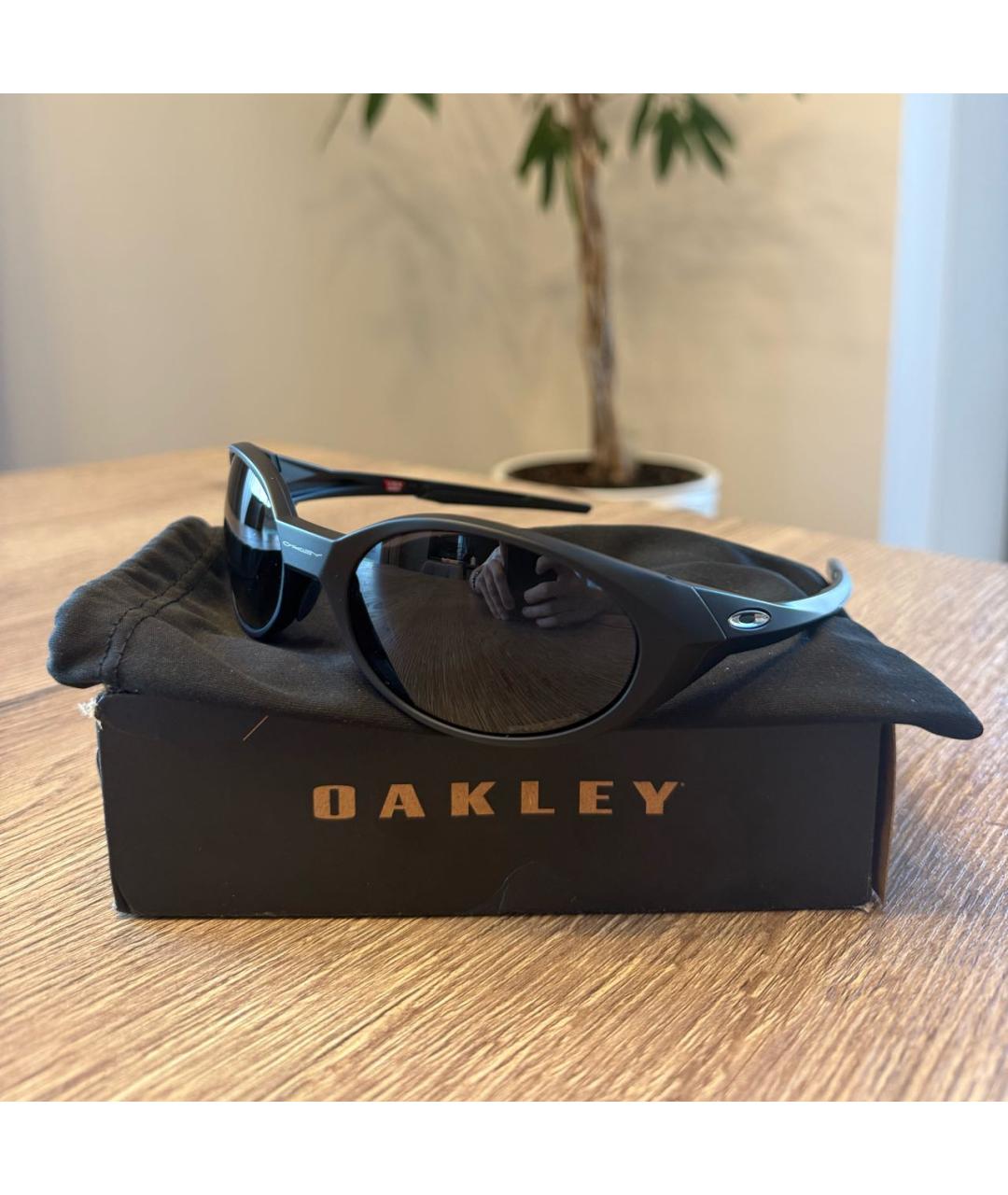 OAKLEY Черные пластиковые солнцезащитные очки, фото 3