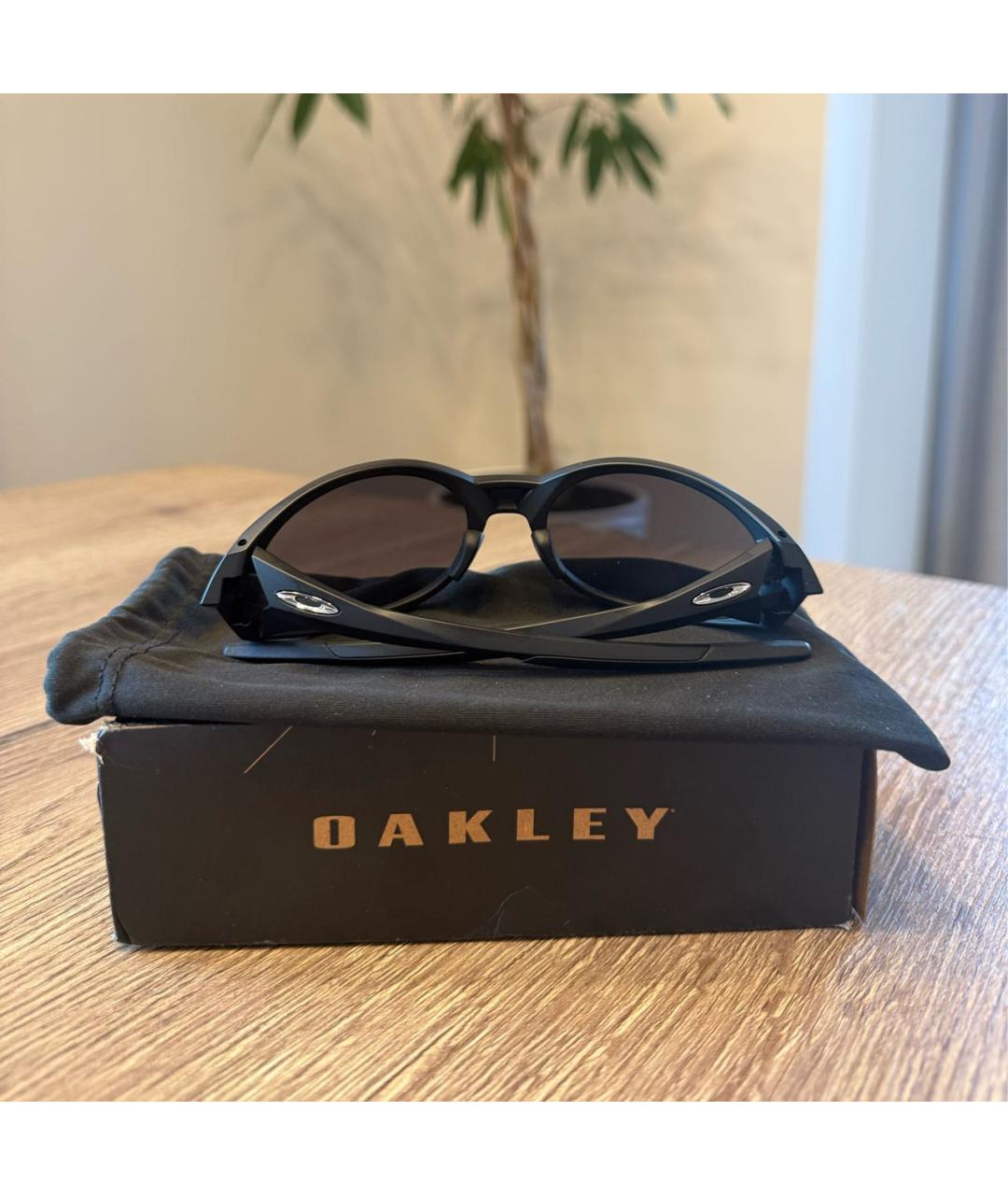 OAKLEY Черные пластиковые солнцезащитные очки, фото 5