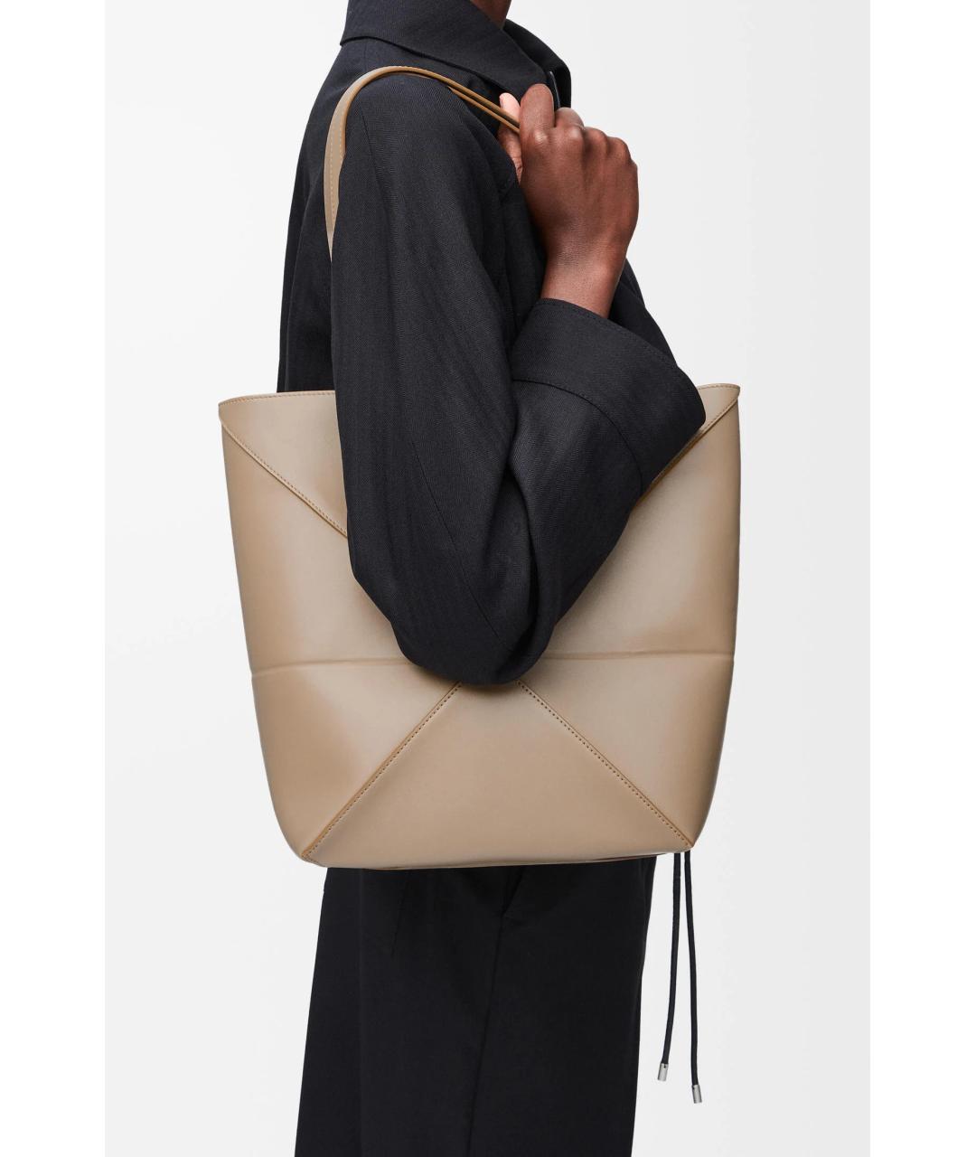 LOEWE Бежевая кожаная сумка тоут, фото 3