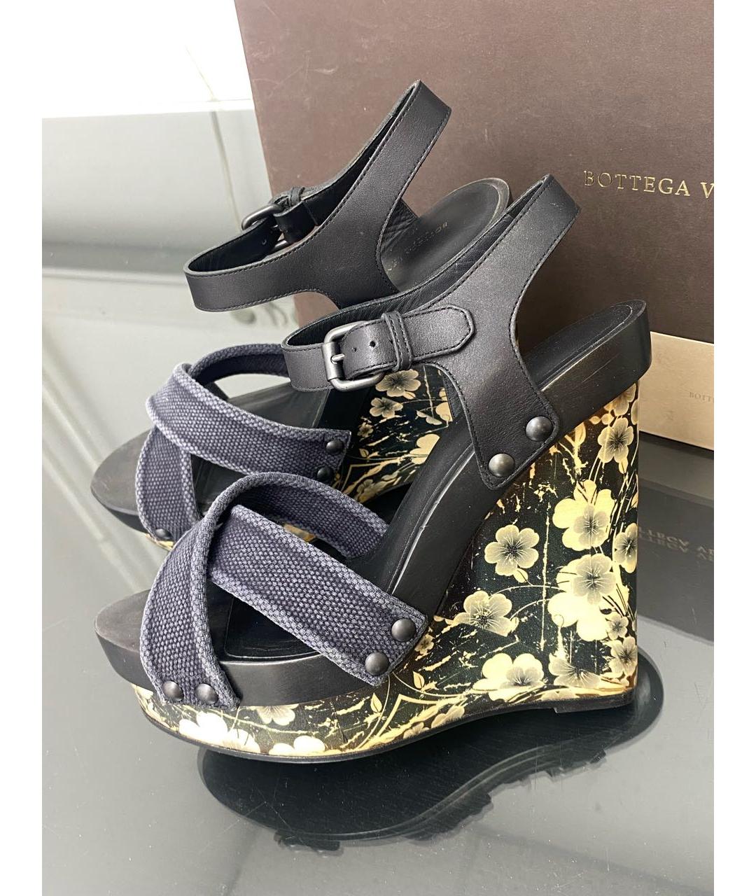 BOTTEGA VENETA Черные кожаные босоножки, фото 5