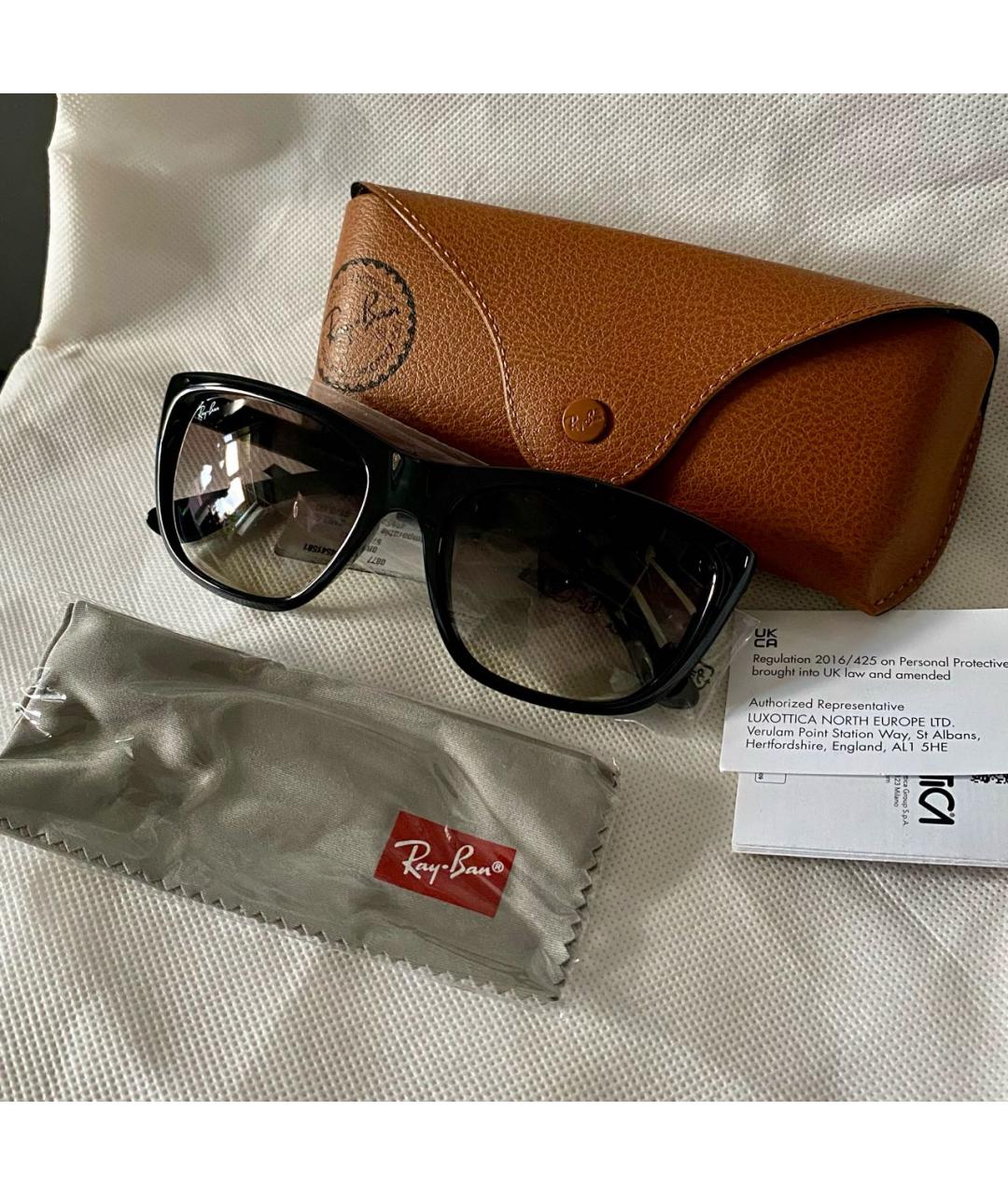 RAY BAN Черные пластиковые солнцезащитные очки, фото 3