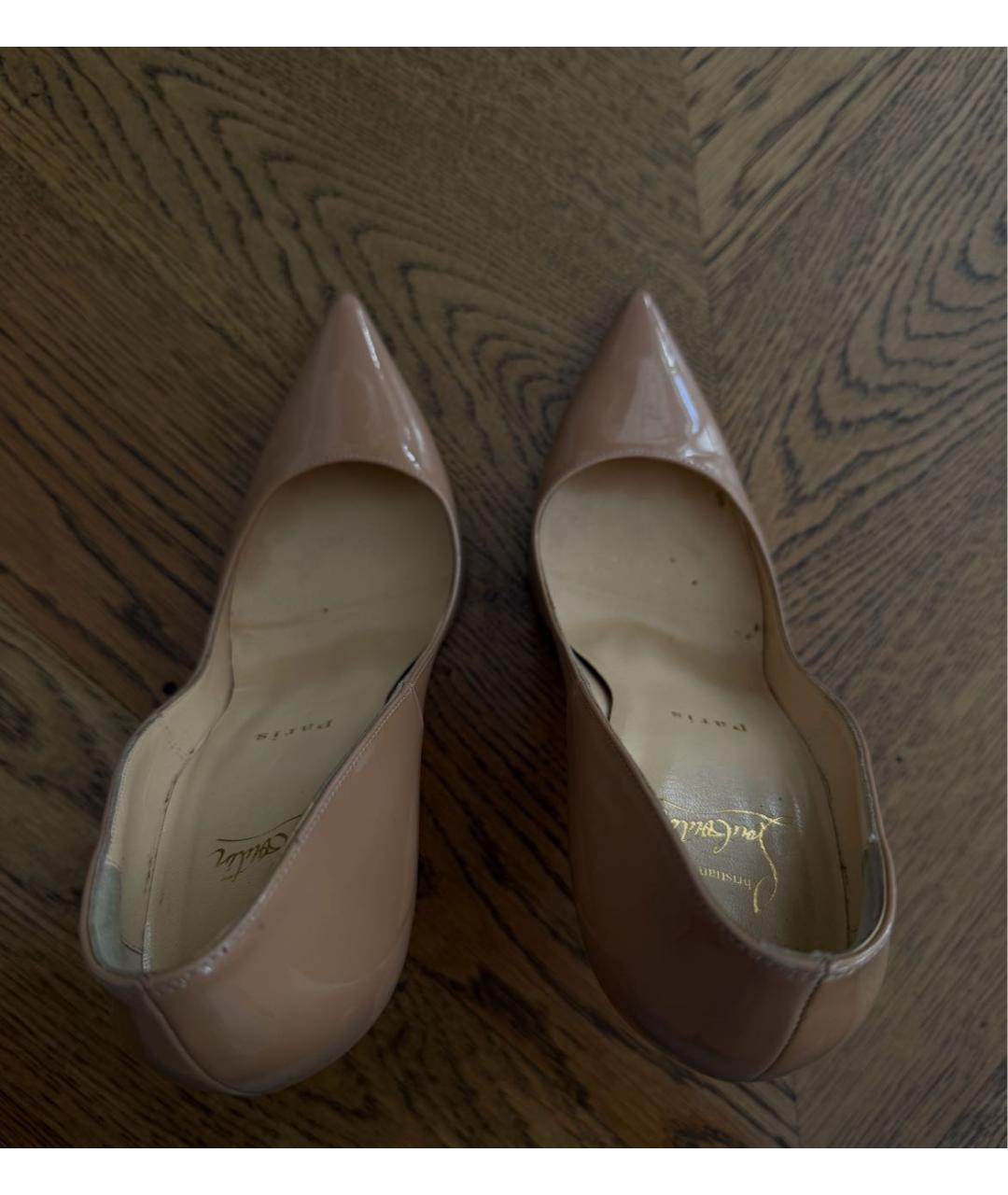 CHRISTIAN LOUBOUTIN Бежевые туфли из лакированной кожи, фото 3