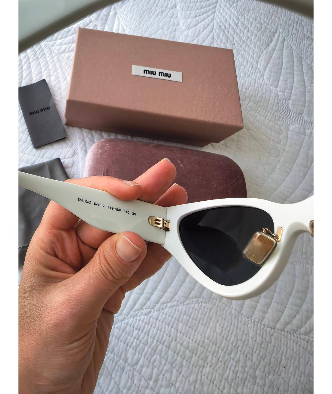 MIU MIU Белые пластиковые солнцезащитные очки, фото 8