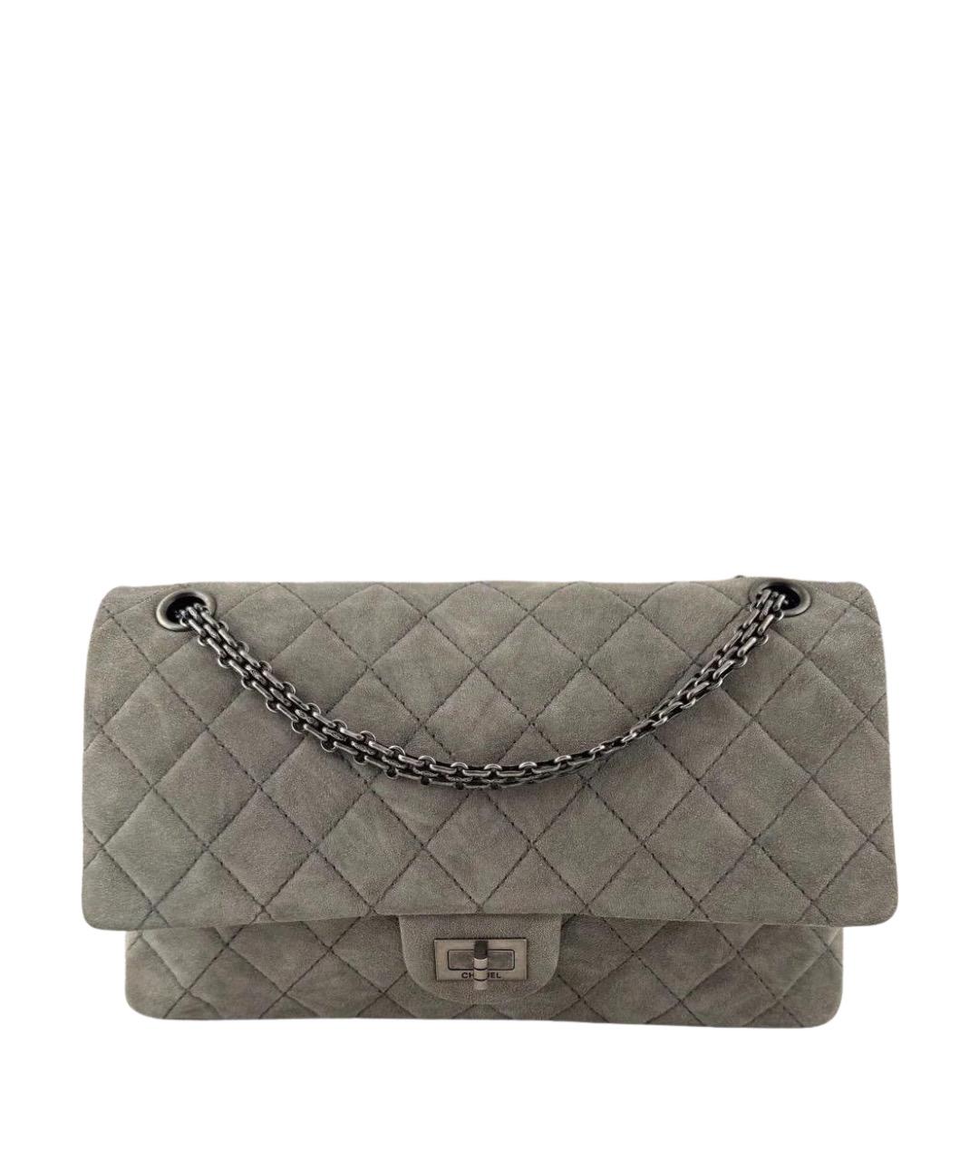 CHANEL Серая замшевая сумка через плечо, фото 1