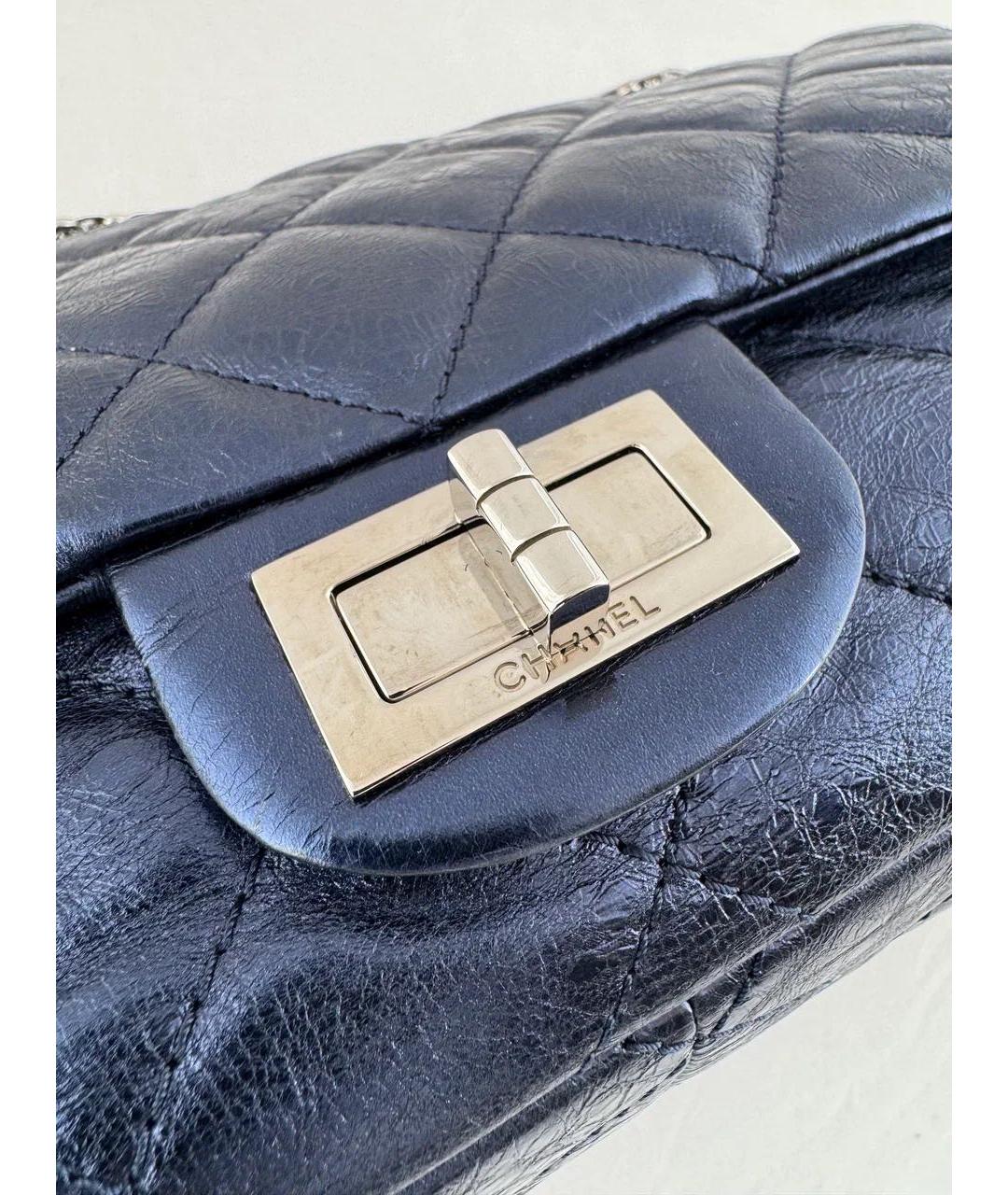 CHANEL Темно-синяя кожаная сумка через плечо, фото 2