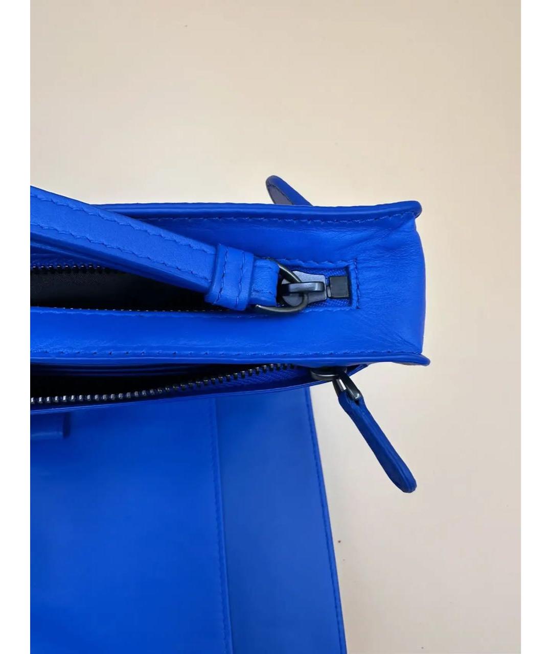 BOTTEGA VENETA Синяя кожаная барсетка, фото 5