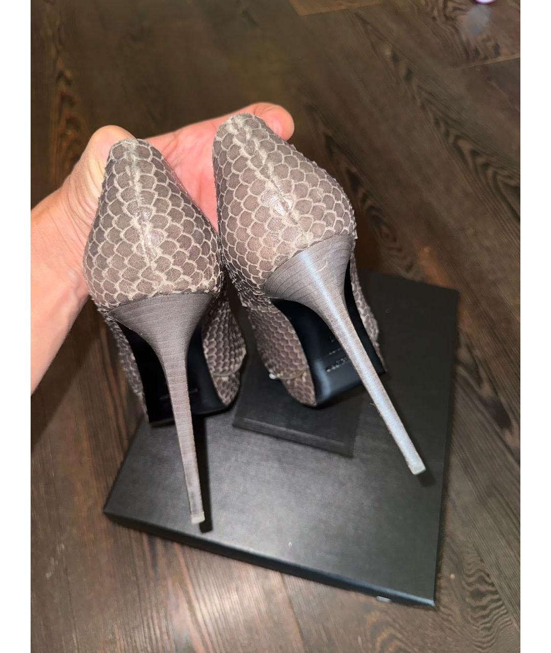 SAINT LAURENT Серые туфли из экзотической кожи, фото 6