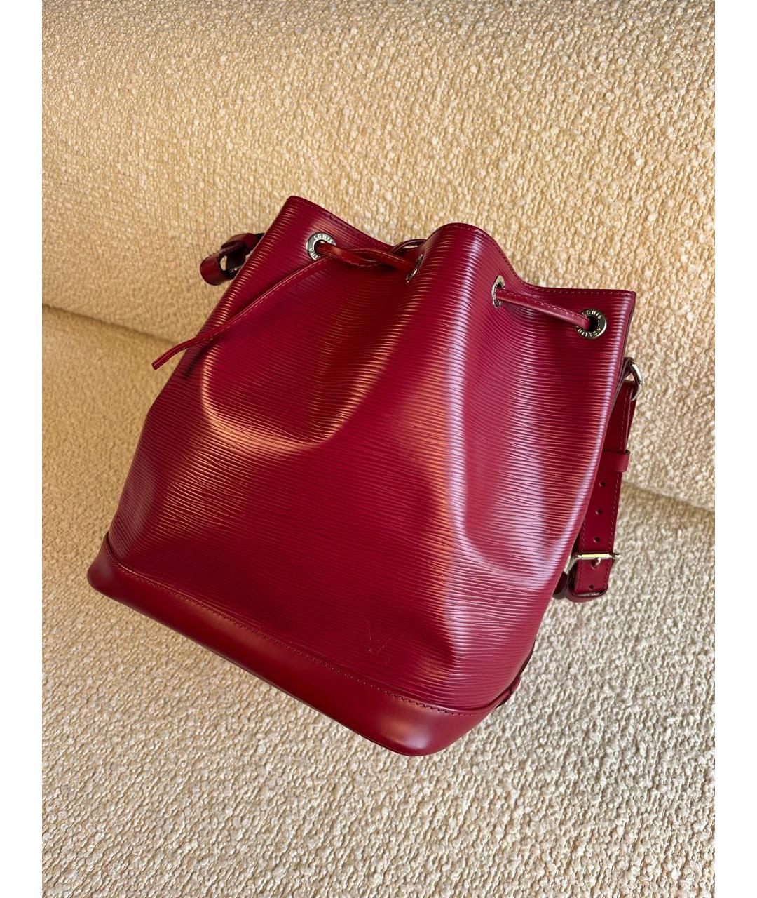 LOUIS VUITTON Бордовая кожаная сумка через плечо, фото 5