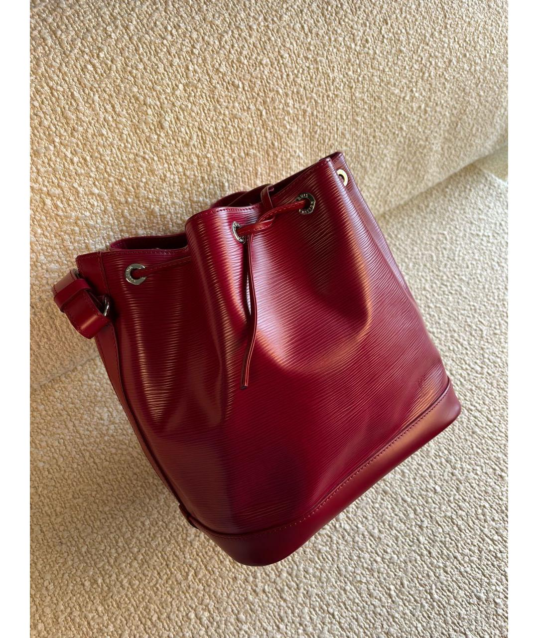 LOUIS VUITTON Бордовая кожаная сумка через плечо, фото 2