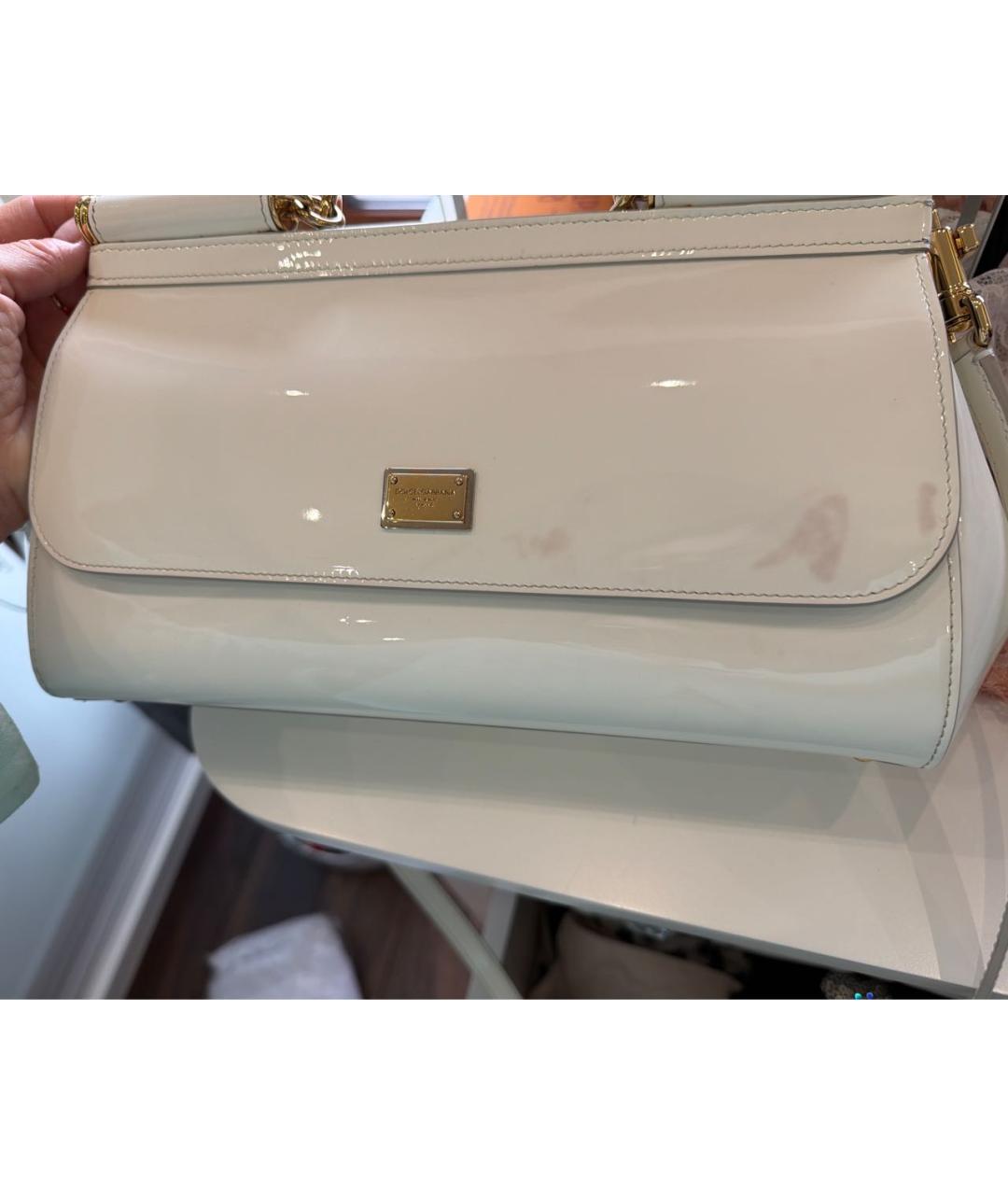 DOLCE&GABBANA Белая сумка через плечо из лакированной кожи, фото 2