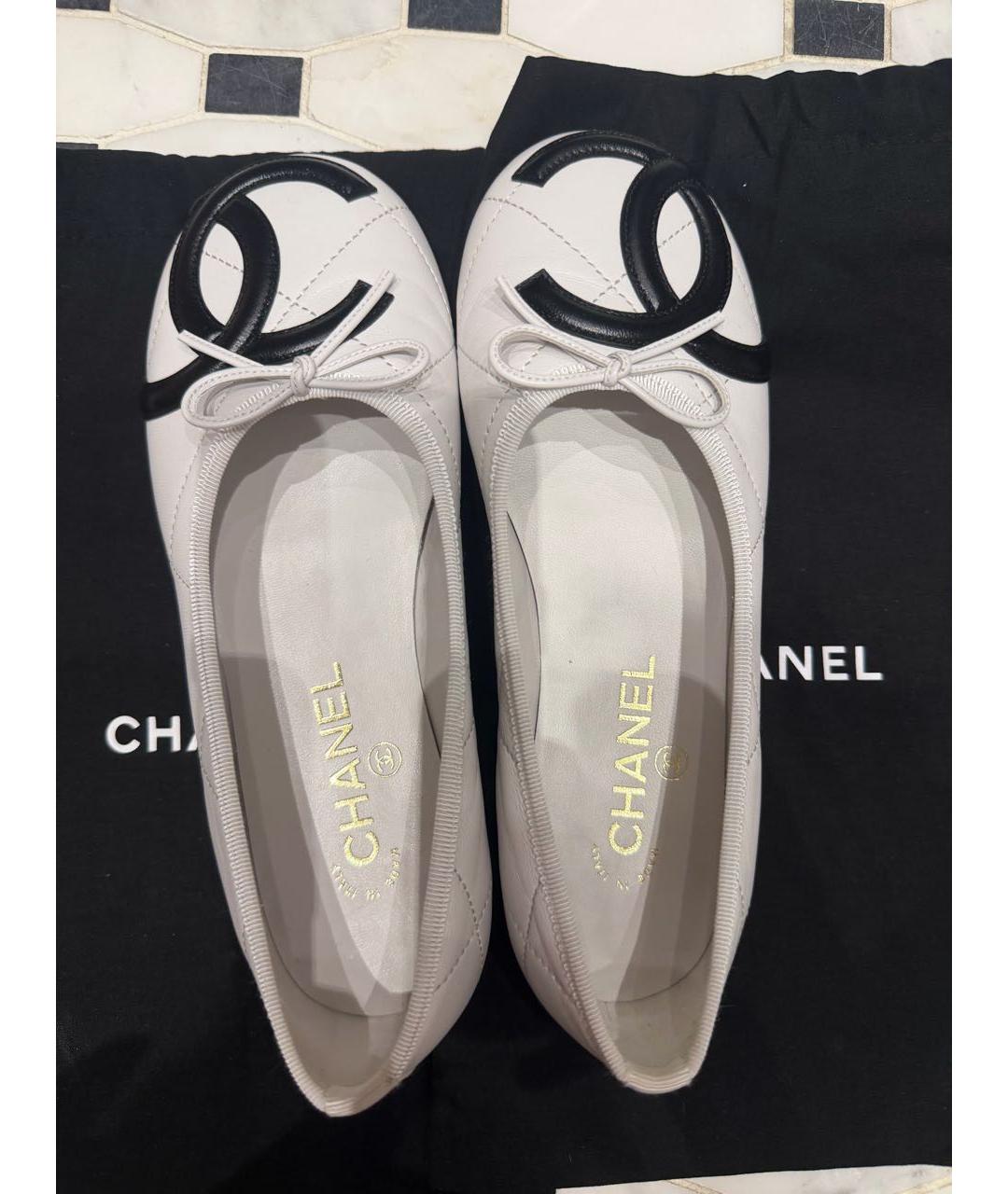CHANEL Белые кожаные балетки, фото 2
