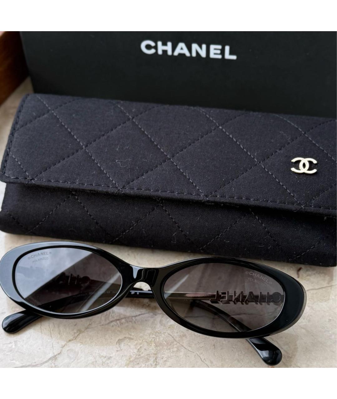 CHANEL Черные пластиковые солнцезащитные очки, фото 2