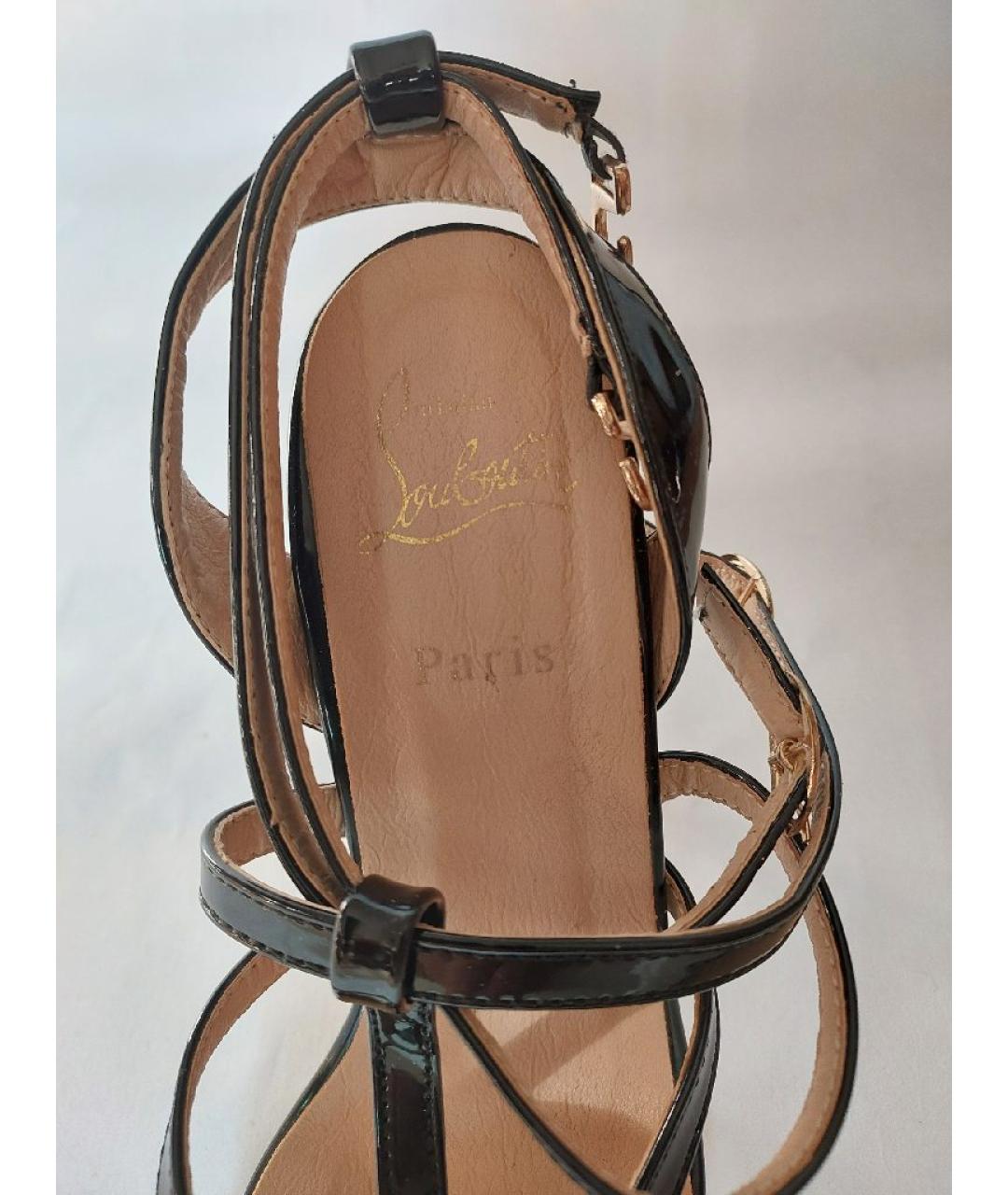 CHRISTIAN LOUBOUTIN Черные босоножки из лакированной кожи, фото 5