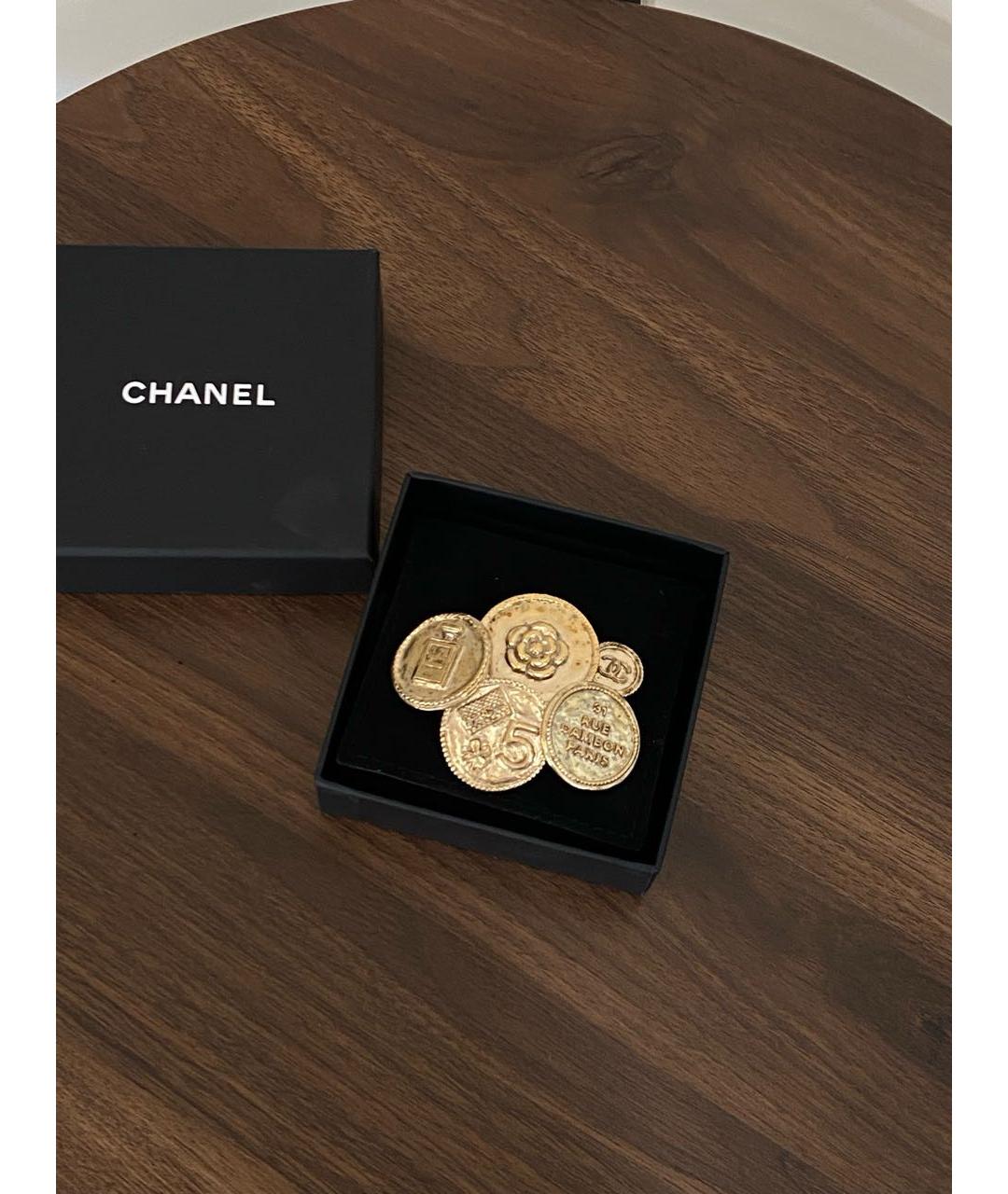CHANEL Золотая металлическая булавка / брошь, фото 3