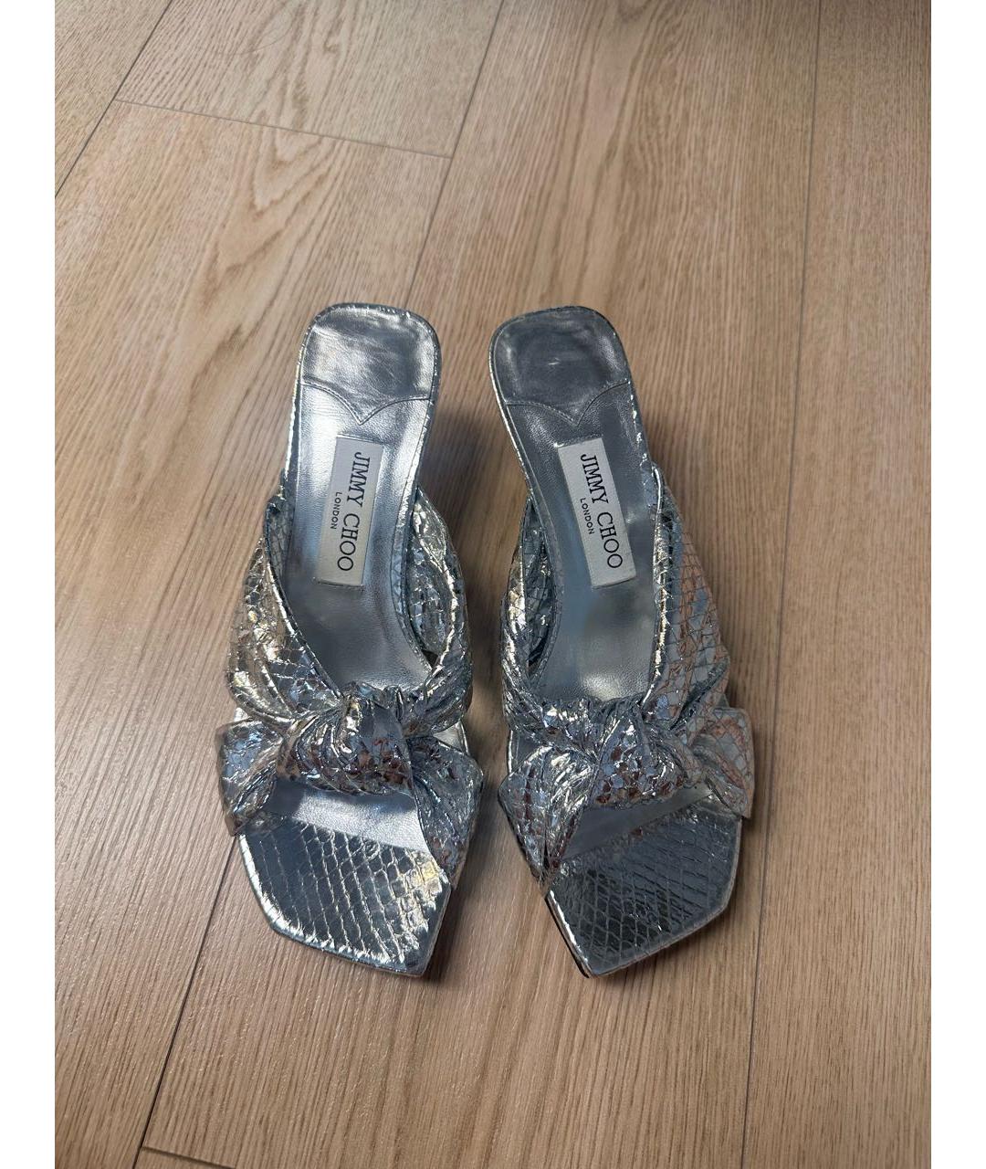 JIMMY CHOO Серебряные кожаные босоножки, фото 3