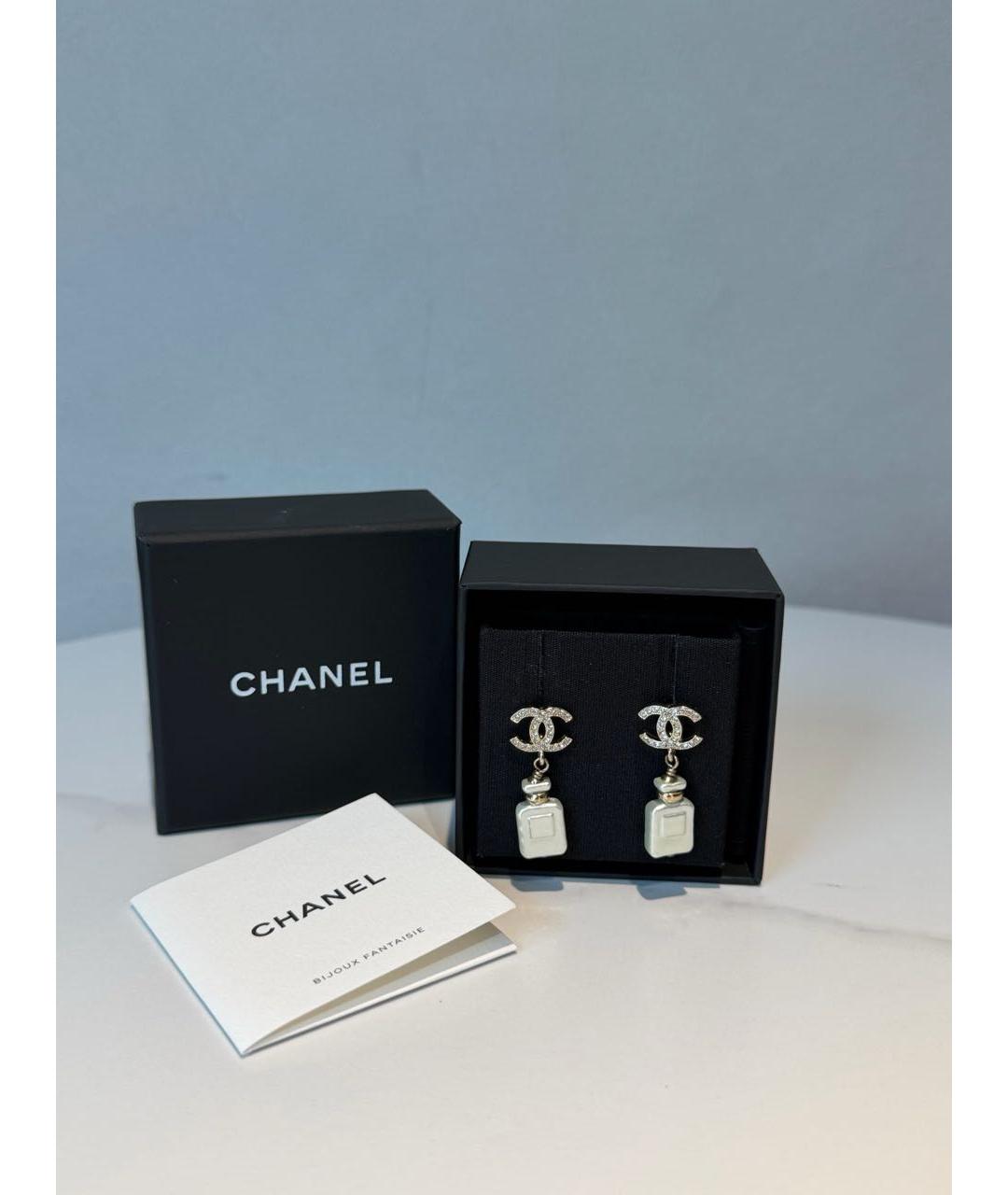 CHANEL Бежевые серьги, фото 3