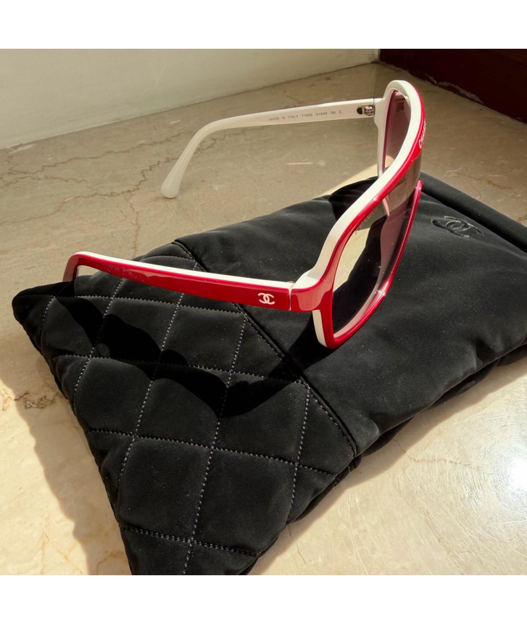CHANEL Красные пластиковые солнцезащитные очки, фото 3
