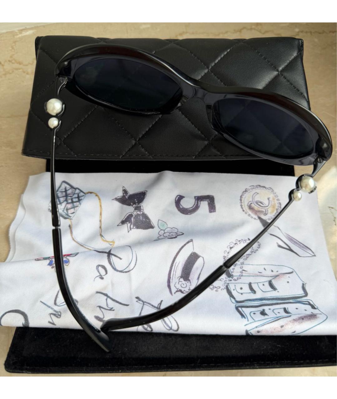 CHANEL Черные пластиковые солнцезащитные очки, фото 2