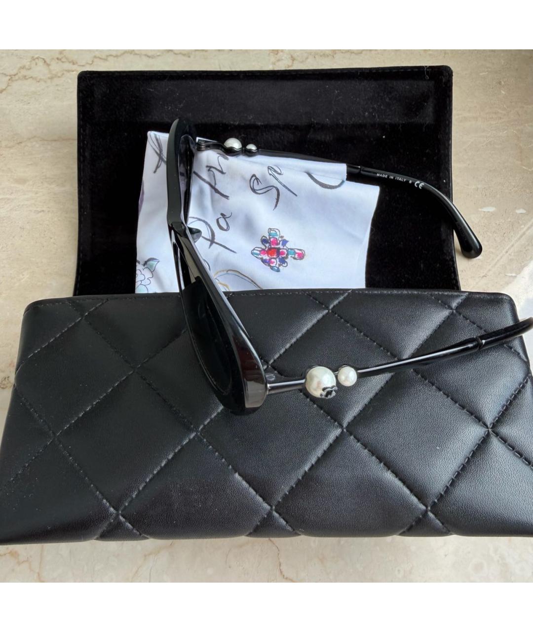 CHANEL Черные пластиковые солнцезащитные очки, фото 3