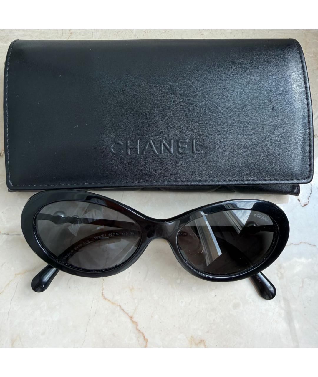 CHANEL Черные пластиковые солнцезащитные очки, фото 1