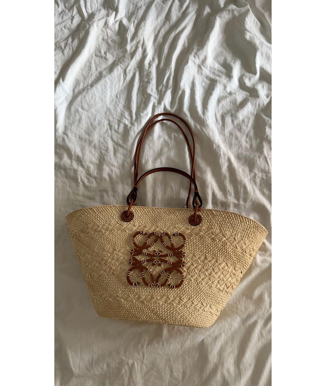 LOEWE Бежевая плетеная пляжная сумка, фото 5