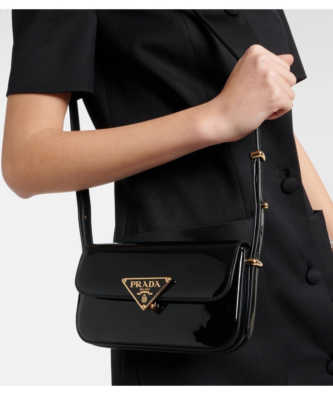 PRADA Черная сумка через плечо из лакированной кожи, фото 2