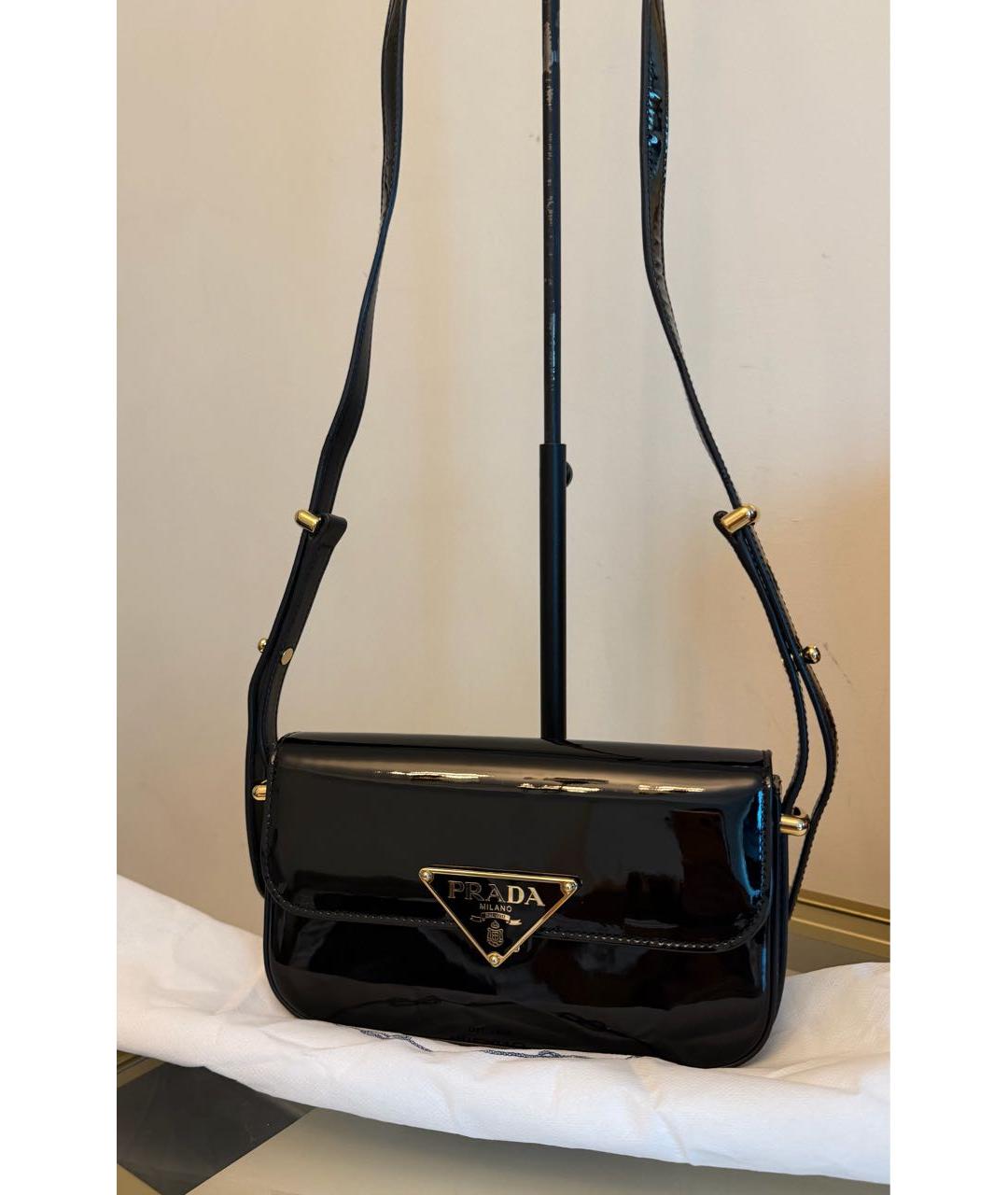 PRADA Черная сумка через плечо из лакированной кожи, фото 3