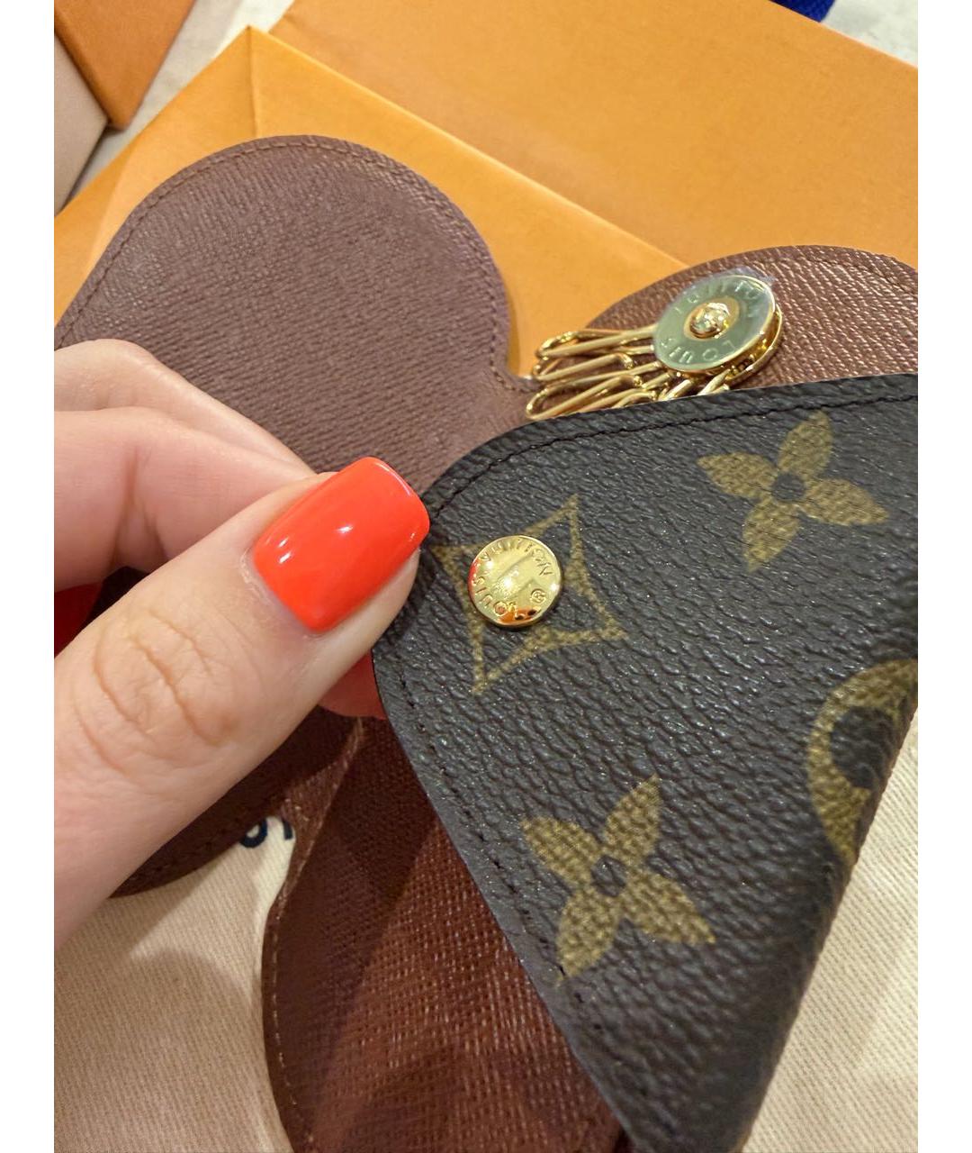 LOUIS VUITTON Коричневая ключница, фото 3