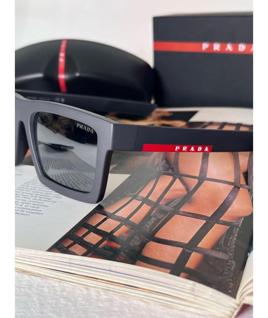 PRADA Серые пластиковые солнцезащитные очки, фото 2
