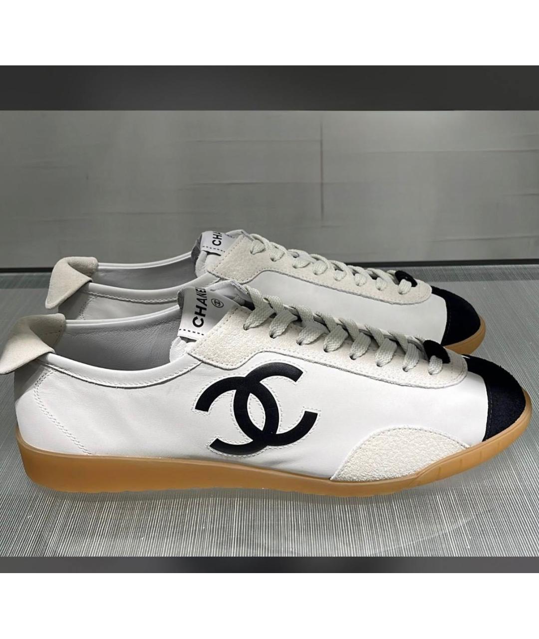 CHANEL Белые кожаные кеды, фото 3
