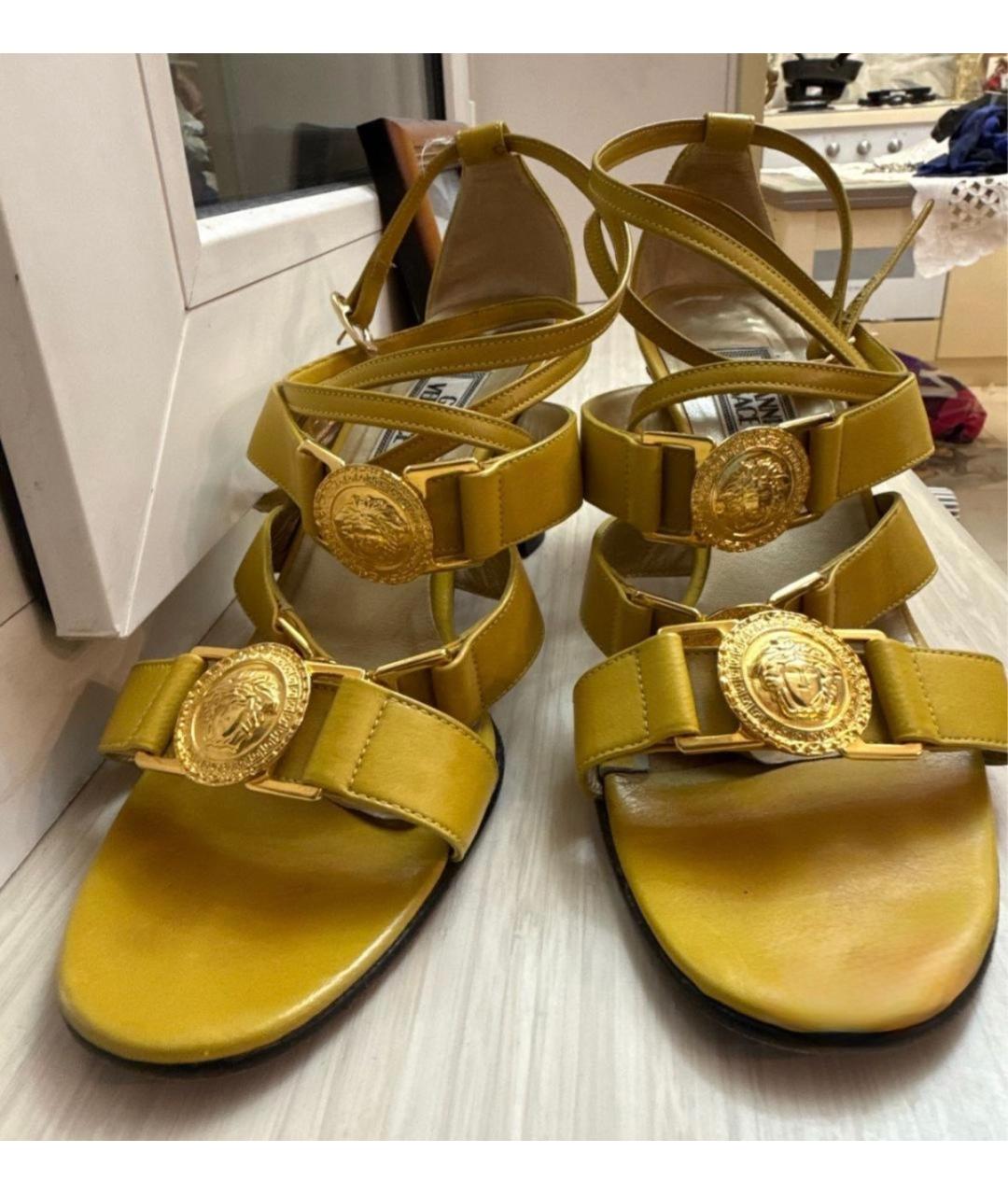 VERSACE Кожаные босоножки, фото 4